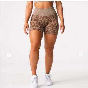 NVGTN Mocha Leopard Seamless Shorts, Medium